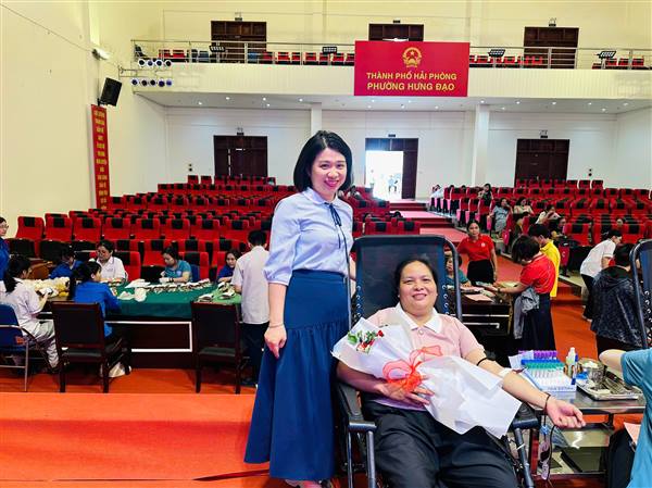 HƯỞNG ỨNG NGÀY HỘI HIẾN MÁU NHÂN ĐẠO