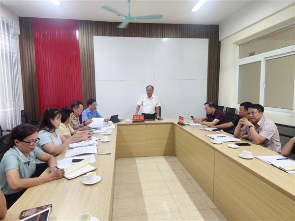 Ban Văn hóa - Xã hội HĐND phường Hưng Đạo tổ chức Hội nghị thẩm tra các nội dung trình Kỳ họp thứ 2