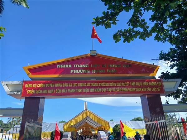 PHƯỜNG HƯNG ĐẠO TỔ CHỨC NGHI LỄ TÂM LINH VÀ LỄ ĐỘNG THỔ TRƯỚC KHI LẤY MẪU HÀI CỐT LIỆT SĨ CHƯA XÁC ĐỊNH ĐƯỢC THÔNG TIN TẠI NGHĨA TRANG LIỆT SĨ HƯNG ĐẠO