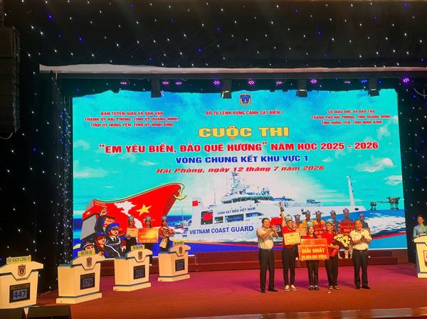 CHÚC MỪNG HỌC SINH TRƯỜNG THCS HƯNG ĐẠO XUẤT SẮC GIÀNH GIẢI NHẤT VÒNG CHUNG KẾT KHU VỰC CUỘC THI “EM YÊU BIỂN ĐẢO QUÊ HƯƠNG” NĂM HỌC 2025 - 2026