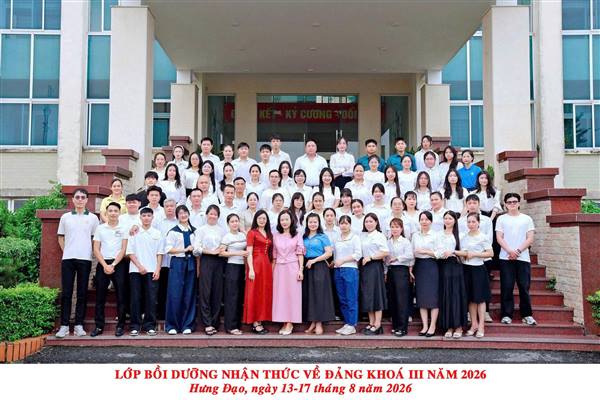 TRUNG TÂM CHÍNH TRỊ PHƯỜNG HƯNG ĐẠO TỔ CHỨC BẾ GIẢNG LỚP BỒI DƯỠNG NHẬN THỨC VỀ ĐẢNG KHÓA III NĂM 2026