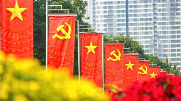 Hùng Thắng – Khí thế thi đua lập thành tích chào mừng Đại hội đại biểu Toàn quốc lần thứ XIV