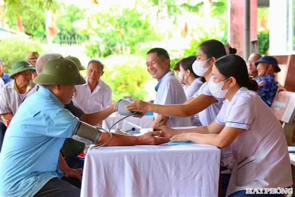 Miễn viện phí từ 2030, tăng mức thanh toán khám bảo hiểm y tế từ năm 2026