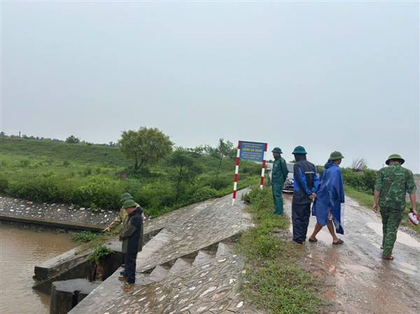🌪️ CẬP NHẬT PHÒNG CHỐNG BÃO SỐ 3 TẠI XÃ HÙNG THẮNG 🌧️