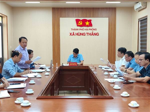 THƯỜNG TRỰC HỘI ĐỒNG NHÂN DÂN XÃ HÙNG THẮNG HỌP NGHE BÁO CÁO CÔNG TÁC CHUẨN BỊ KỲ HỌP THỨ 3