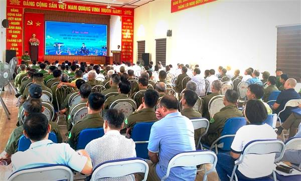 HÙNG THẮNG: RA QUÂN “CHIẾN DỊCH ĐÀO TẠO KỸ NĂNG LÁI XE MÔ TÔ, XE GẮN MÁY AN TOÀN”