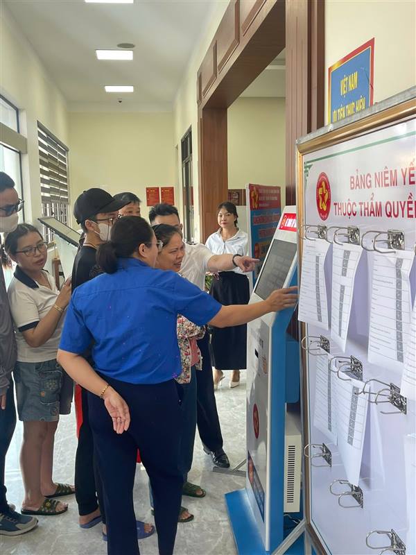 ĐOÀN VIÊN THANH NIÊN XÃ KẺ SẶT RA QUÂN HỖ TRỢ VẬN HÀNH MÔ HÌNH CHÍNH QUYỀN ĐỊA PHƯƠNG 2 CẤP