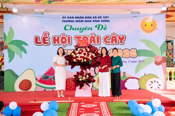 Sôi nổi các hoạt động tại “Lễ hội Trái cây – Chào hè 2026” Trường Mầm non Vĩnh Hưng
