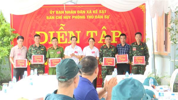 Xã Kẻ Sặt tổ chức thành công diễn tập phòng thủ dân sự năm 2026