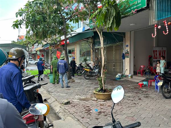 Ra quân lập lại trật tự công cộng, trật tự đô thị, trật tự đường hè và hành lang an toàn giao thông trên địa bàn xã Kẻ Sặt