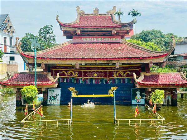 PHƯỜNG MÚA RỐI NƯỚC HỒNG PHONG ĐÓN TRÊN 5.000 LƯỢT KHÁCH THAM QUAN, THƯỞNG THỨC NGHỆ THUẬT