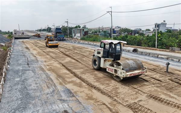 Thông báo khởi công xây dựng hạng mục công trình, công trình xây dựng