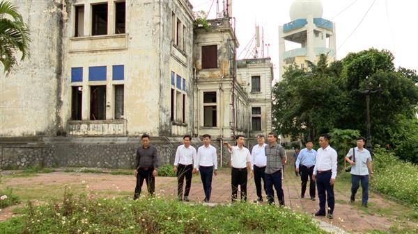 Đoàn công tác của thành phố thăm và làm việc với Đảng uỷ phường Kiến An