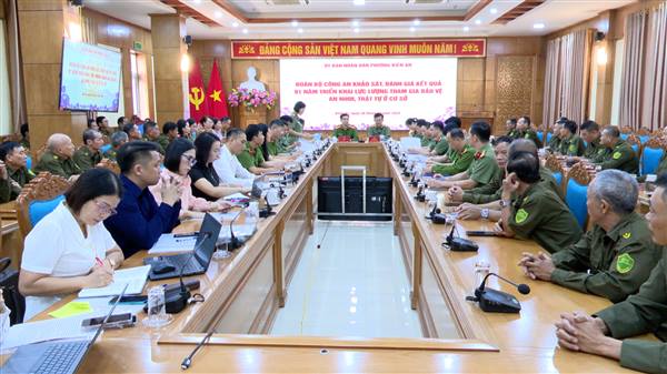 Đoàn công tác Bộ Công an khảo sát, đánh giá kết quả 01 năm triển khai lực lượng tham gia bảo vệ an ninh, trật tự ở cơ sở tại phường Kiến An