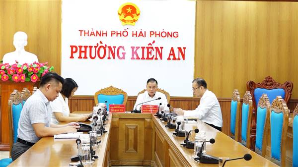 Ủy ban nhân dân thành phố tổ chức Phiên họp tháng 10 về điều chỉnh Kịch bản giải ngân kế hoạch vốn đầu tư công năm 2025 đến hết niên độ ngân sách năm 2025