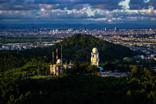 ĐÀI KHÍ TƯỢNG PHÙ LIỄN - Di tích lịch sử - Kiến trúc nghệ thuật cấp thành phố