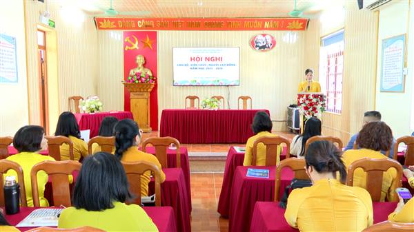 Trường Tiểu học Nguyễn Du tổ chức Hội nghị cán bộ, viên chức, người lao động năm học 2025–2026