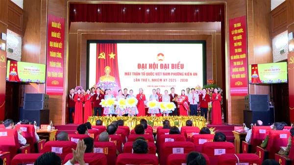Đẩy mạnh công tác tuyên truyền, vận động, tập hợp các tầng lớp Nhân dân, tăng cường đồng thuận xã hội, phát huy sức mạnh đại đoàn kết toàn dân tộc