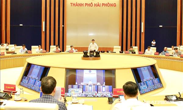 Phường Kiến An tham dự Phiên họp thường kỳ của UBND thành phố đánh giá tình hình thực hiện nhiệm vụ phát triển kinh tế - xã hội tháng 9 và 9 tháng đầu năm; nhiệm vụ, giải pháp phát triển kinh tế - xã hội, quốc phòng – an ninh 3 tháng cuối năm 2025

