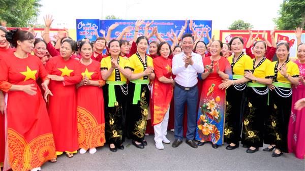 Liên hoan “Vũ điệu Kiến An ngày mới” lần thứ I năm 2025 – Ngày hội đoàn kết, sáng tạo của phụ nữ phường Kiến An