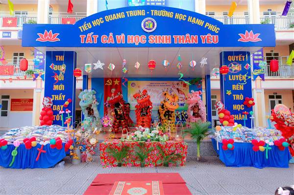 Trường Tiểu học Quang Trung tổ chức chương trình “Lồng đèn thắp sáng ước mơ” 