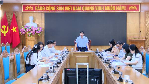 Ban Kinh tế - Ngân sách HĐND phường tổ chức Hội nghị thẩm tra các Tờ trình, dự thảo Nghị quyết trình Kỳ họp thứ 5 (Kỳ họp chuyên đề ) của HĐND phường khóa V, nhiệm kỳ 2021- 2026