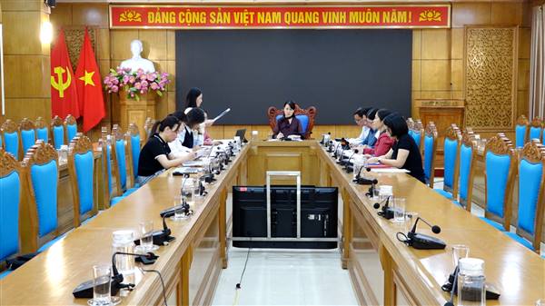 Đoàn giám sát theo Quyết định số 11/QĐ-BVHXH của Ban Văn hóa - Xã hội HĐND phường giám sát việc triển khai thực hiện Ứng dụng công nghệ thông tin và Chuyển đổi số đối với phòng Văn hóa - Xã hội phường