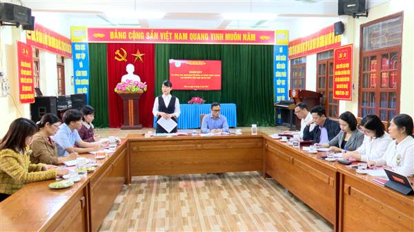 Đoàn giám sát theo Quyết định số 13/QĐ-BVHXH của Ban Văn hóa – Xã hội Hội đồng nhân dân phường giám sát về công tác đảm bảo vệ sinh, an toàn thực phẩm tại trường Tiểu học Quán Trữ