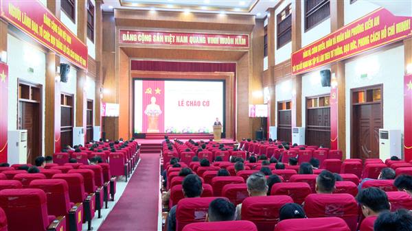 Lễ chào cờ tháng 12