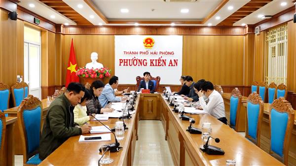 Đoàn giám sát của Ban Thường trực Ủy ban Mặt trận Tổ quốc Việt Nam phường giám sát UBND phường về việc thực hiện tiếp công dân và giải quyết đơn thư khiếu nại tố cáo từ ngày 01/7/2025