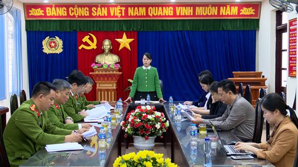 Ban Văn hóa – Xã hội Hội đồng nhân dân phường tổ chức Đoàn nghe Công an phường báo cáo Kết quả công tác thi hành pháp luật sau khi triển khai chính quyền địa phương 02 cấp