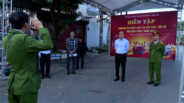 Tổng duyệt diễn tập thực binh chữa cháy, cứu nạn cứu hộ tại Chợ Đầm Triều, phường Kiến An năm 2025
