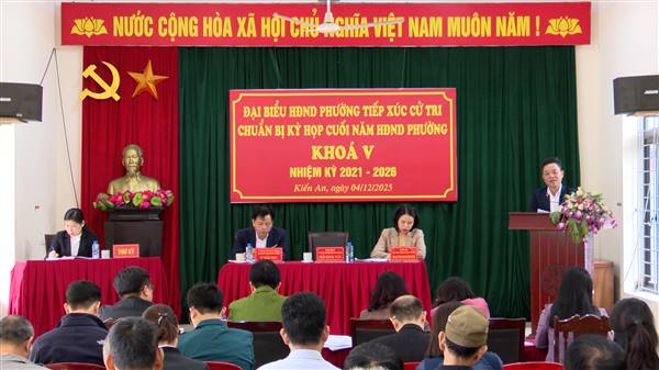 Tổ đại biểu HĐND phường tiếp xúc cử tri tổ dân phố Trường Chinh 1, Trường Chinh 2, Trữ Khê 1, Trữ Khê 2, và Trần Nhân Tông chuẩn bị Kỳ họp thường lệ cuối năm 2025 HĐND phường khóa V nhiệm kỳ 2021-2026