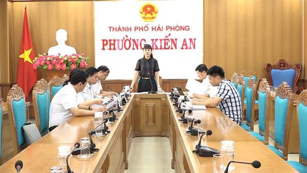 Ban Văn hóa – Xã hội HĐND phường họp thẩm tra Tờ trình, Dự thảo Nghị quyết trình Kỳ họp thứ hai (Kỳ họp chuyên đề) HĐND phường khóa V, nhiệm kỳ 2021-2026