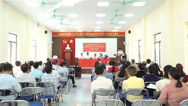 Đại biểu HĐND phường tiếp xúc cử tri chuẩn bị kỳ họp giữa năm HĐND phường khoá V, nhiệm kỳ 2021-2026