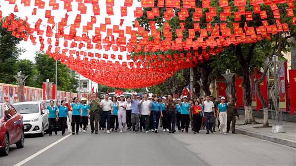 Phường Kiến An sôi nổi hưởng ứng hoạt động "Cùng Việt Nam tiến bước"