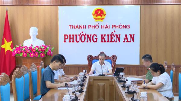 Tiểu ban An ninh trật tự&nbsp;báo cáo công tác&nbsp;chuẩn bị phục vụ Đại hội Đảng bộ phường lần thứ I, nhiệm kỳ 2025-2030