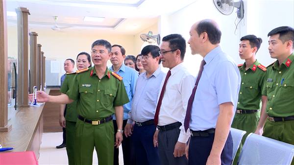 Đảng bộ phường Kiến An phấn đấu hoàn thành đổi Thẻ đảng viên trên nền tảng cơ sở dữ liệu quốc gia về dân cư trước ngày 12/8/2025

