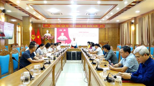 Hội nghị giao ban với các chi, đảng bộ doanh nghiệp thuộc Đảng uỷ phường về kết quả thực hiện nhiệm vụ 9 tháng; triển khai phương hướng, nhiệm vụ trọng tâm 3 tháng cuối năm 2026