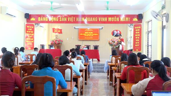 Hội nghị viên chức, người lao động Trường Tiểu học Đồng Hòa năm học 2026-2027