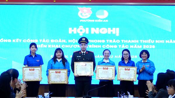 Đoàn Thanh niên Cộng sản Hồ Chí Minh phường tổng kết công tác Đoàn, Hội và phong trào thanh thiếu nhi năm 2025, triển khai chương trình công tác năm 2026