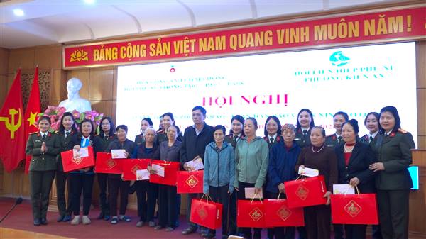 Hội nghị tuyên truyền phong trào “Toàn dân bảo vệ an ninh Tổ quốc”, trao quà “Xuân yêu thương” năm 2026