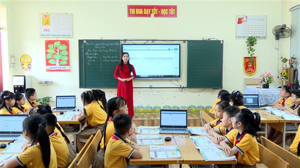 Trường Tiểu học Quán Trữ tổ chức chuyên đề chuyên môn cấp cụm “Tăng cường hiệu quả dạy học Tiếng Việt 3 thông qua việc ứng dụng công nghệ số và các phương pháp, kỹ thuật dạy học tích cực”