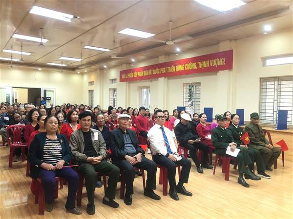 Các đồng chí lãnh đạo HĐND, UBND, Uỷ ban MTTQ Việt Nam phường; Uỷ viên Ban Thường vụ Đảng uỷ phường; Uỷ viên Ban Chấp hành Đảng bộ phường dự Khai mạc bầu cử đại biểu Quốc hội khóa XVI và đại biểu HĐND các cấp nhiệm kỳ 2026 – 2031



