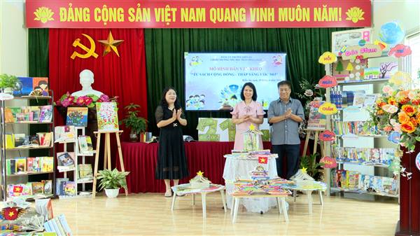 Chi bộ Trường Tiểu học Trần Thành Ngọ ra mắt mô hình Dân vận khéo “Tủ sách cộng đồng - Thắp sáng ước mơ”