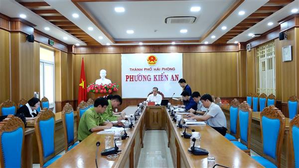 UBND phường họp thống nhất số liệu và đề xuất khu vực trồng rừng bổ sung theo định hướng phát triển rừng của thành phố