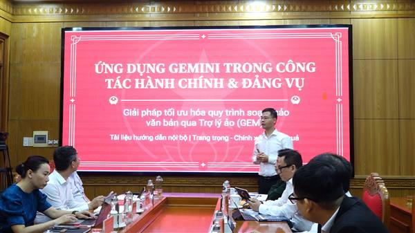 Hội nghị tập huấn chuyên sâu sử dụng AI phục vụ công tác quản lý lãnh đạo cho các đồng chí Ủy viên Ban Thường vụ Đảng ủy phường