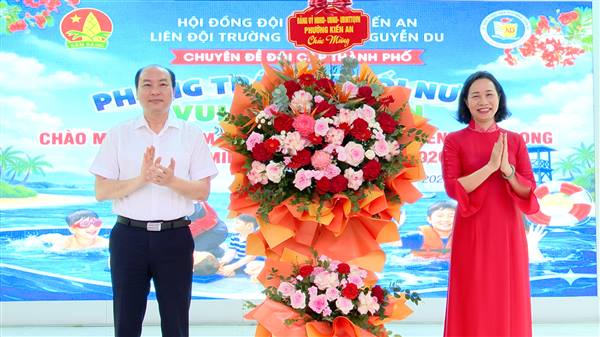 Liên đội Trường Tiểu học Nguyễn Du tổ chức chuyên đề Đội cấp thành phố “Phòng tránh đuối nước – Vui hè an toàn”