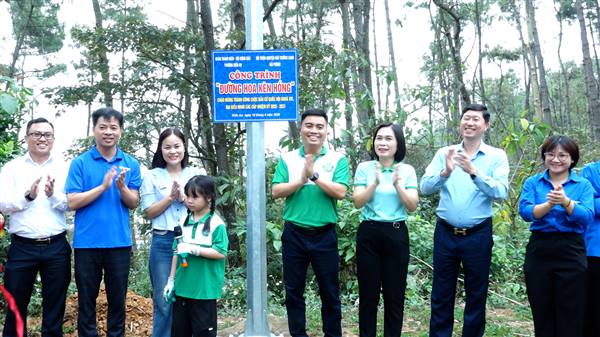 Hội Nông dân và Đoàn Thanh niên phường tổ chức Chương trình phát động trồng cây xanh năm 2026

