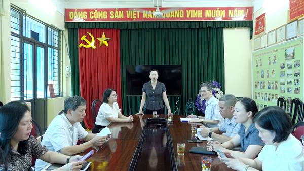 Phó Chủ tịch UBND phường Trần Thị Phương kiểm tra Trường THPT Đồng Hòa công tác chuẩn bị cho kỳ thi vào 10 THPT năm học 2026-2027 và Kỳ thi tốt nghiệp THPT năm 2026